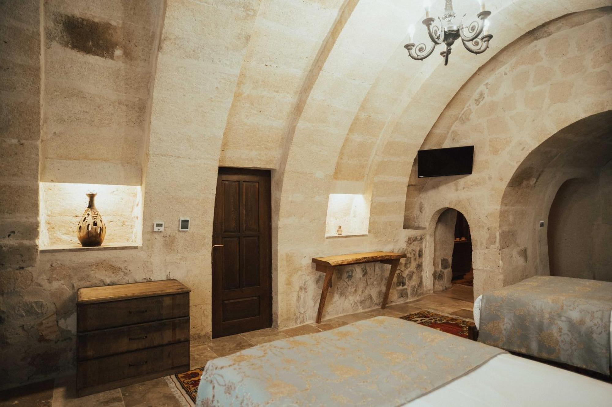 Hu Of Cappadocia - Special Class Uchisar Bilik gambar