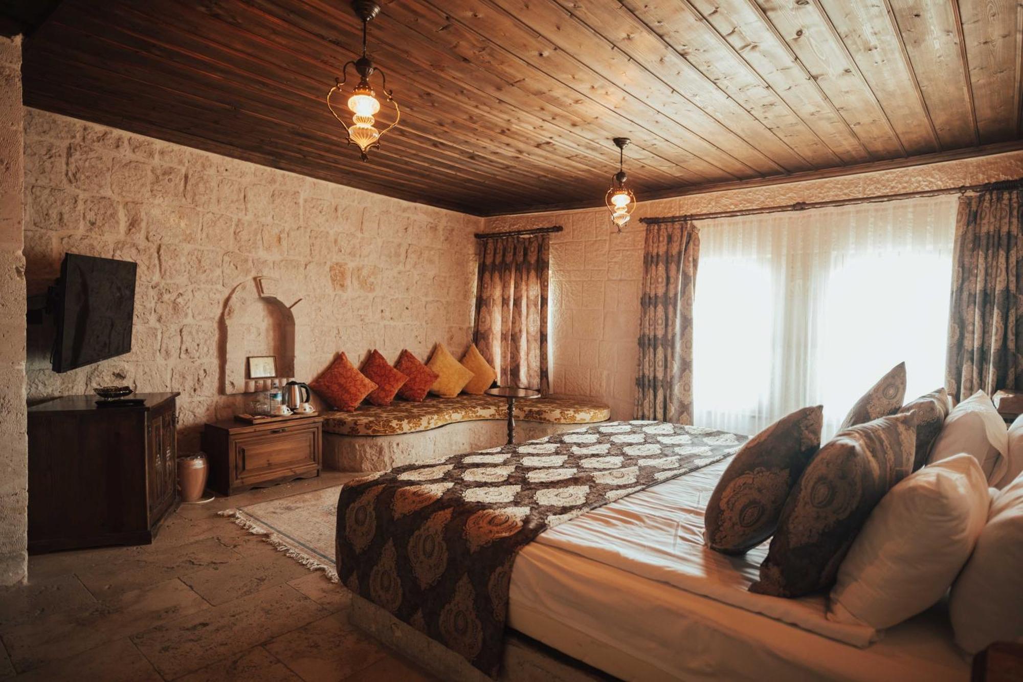 Hu Of Cappadocia - Special Class Uchisar Bilik gambar